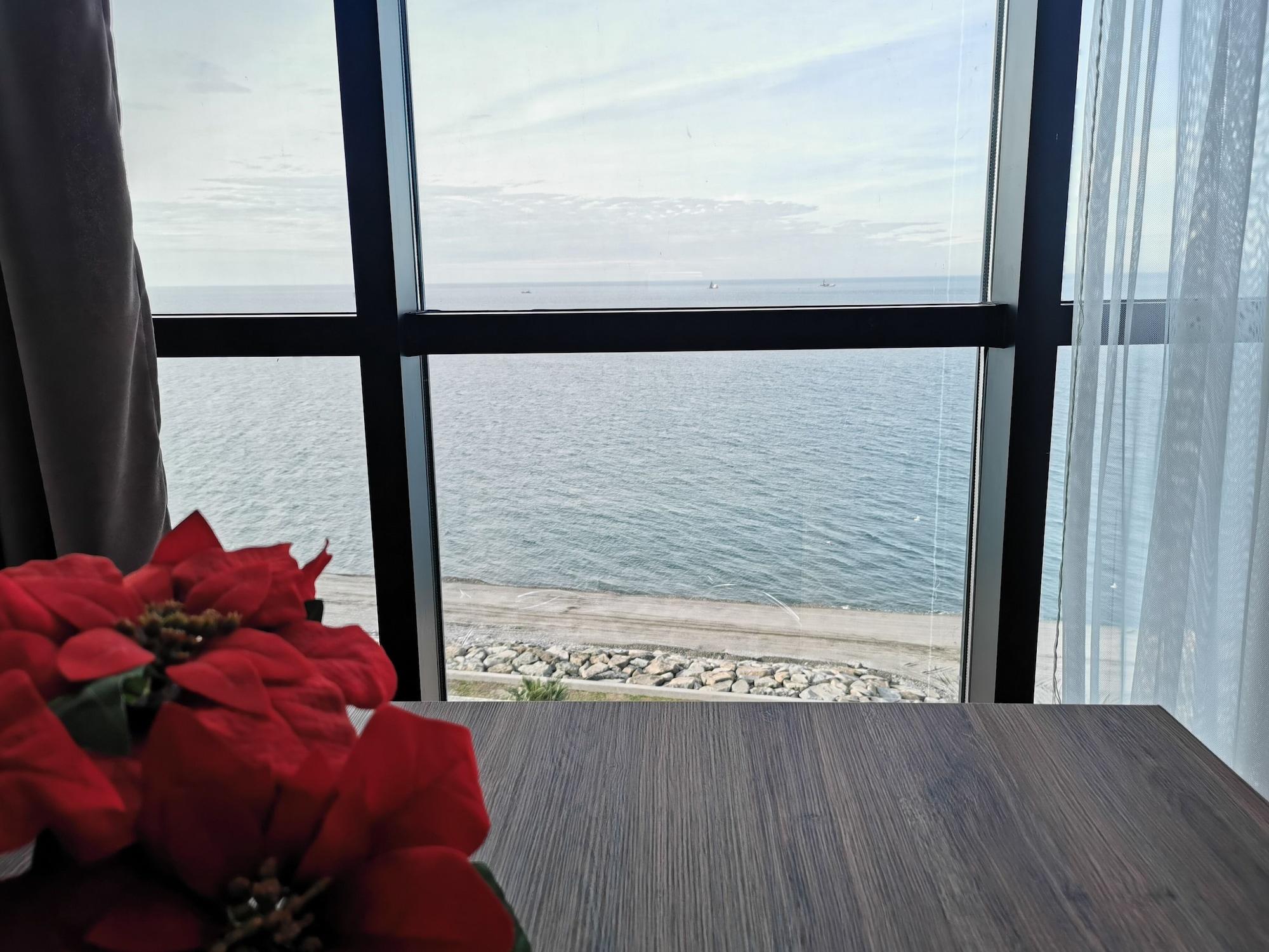 Aqua Batumi Hotel & Apartments Ngoại thất bức ảnh