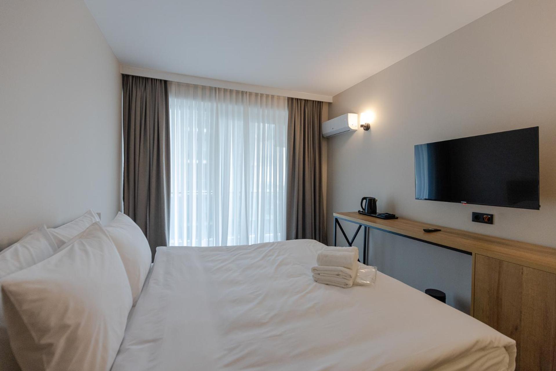 Aqua Batumi Hotel & Apartments Ngoại thất bức ảnh