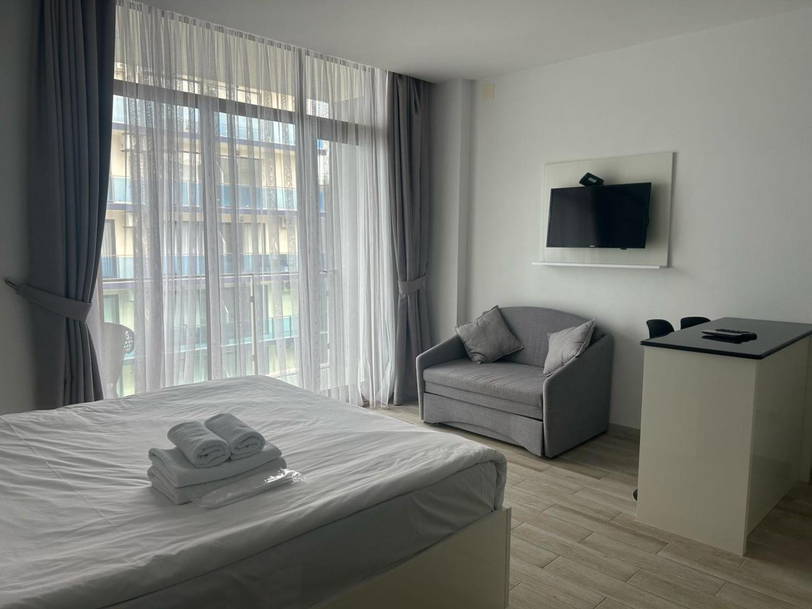 Aqua Batumi Hotel & Apartments Ngoại thất bức ảnh