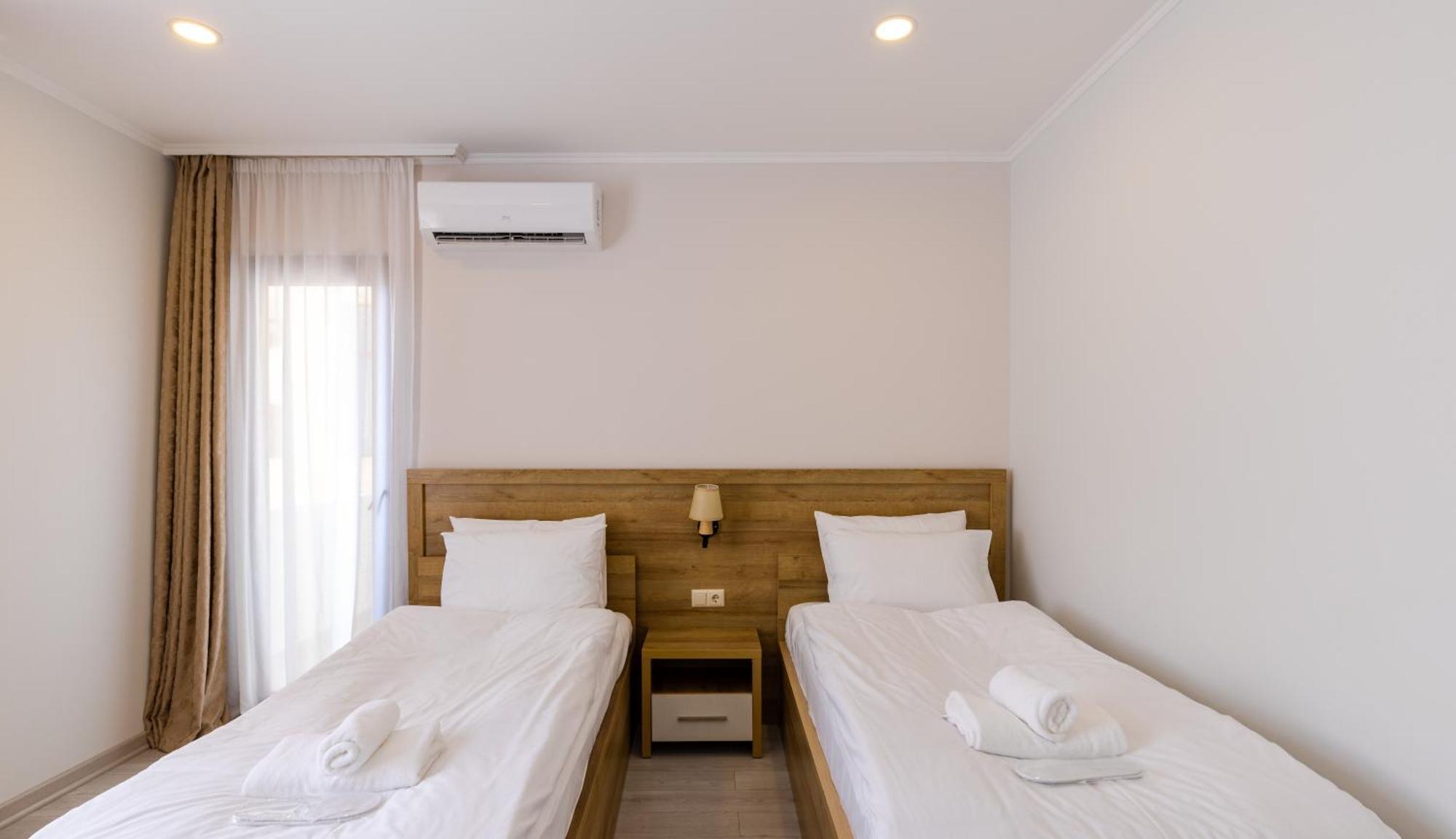 Aqua Batumi Hotel & Apartments Ngoại thất bức ảnh