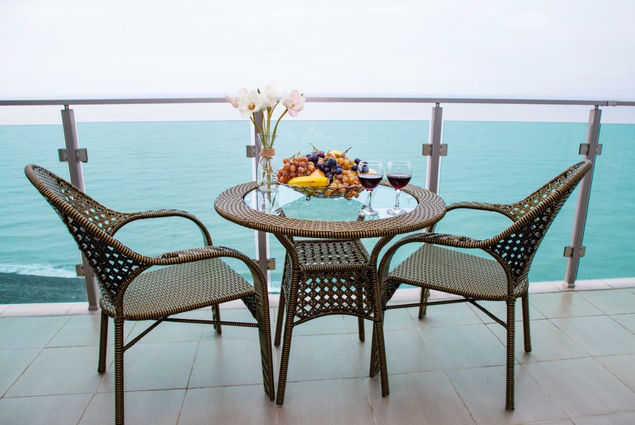 Aqua Batumi Hotel & Apartments Ngoại thất bức ảnh